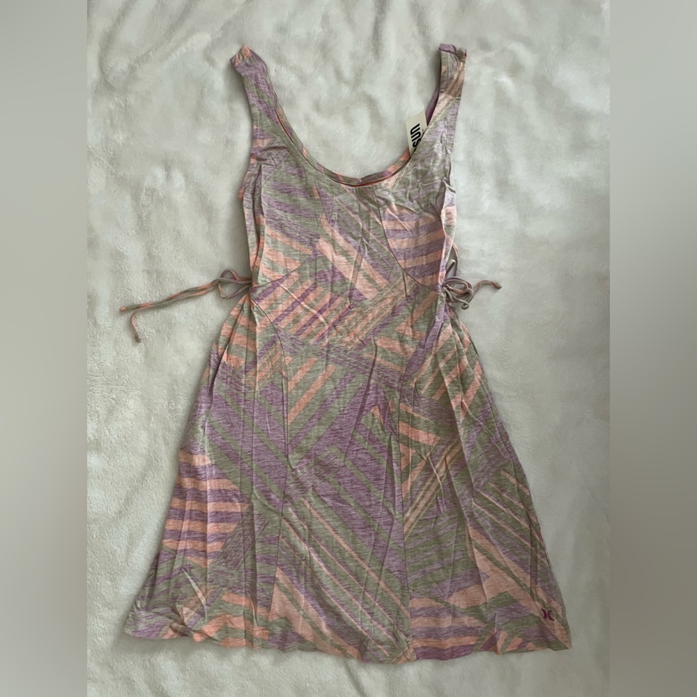 Hurley size small Colorful Geometric Patterned Dress